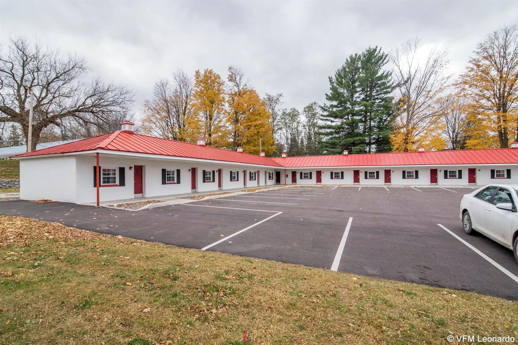 Econo Lodge St Albans Town Saint Albans Exterior photo